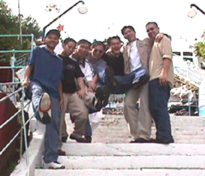 bg013.jpg